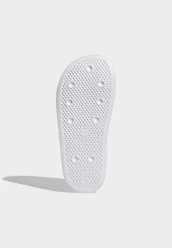 Adidas Originals Adilette Lite - Chanclas De Baño - White -Outlet Havaianas Tienda 0d16a3c9986a4e39a719ec6ede994806 scaled