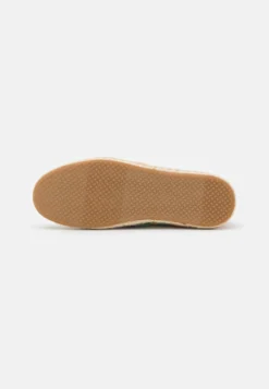 Toms Alpargata Rope Vegan - Alpargatas - Red -Outlet Havaianas Tienda 168869b4757f4565adece38c5fb0a0a2 scaled