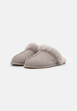 Ugg Scuffette - Pantuflas - Campfire 8 Ugg Scuffette - Pantuflas - Campfire -Outlet Havaianas Tienda 27ba2e2ab8fd495db2b9657f885f852d scaled