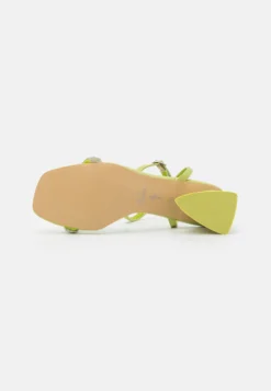 Menbur Sandalias - Lime -Outlet Havaianas Tienda 459ccf5ac2d74fa484540ecae8733836 scaled
