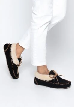 Minnetonka Chrissy - Pantuflas - Black