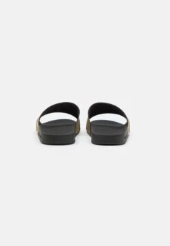 EA7 Emporio Armani Sport Tape Slide Unisex - Sandalias Planas - Black/Gold -Outlet Havaianas Tienda 51eca3e5ab814ab286c4eab00e757eda