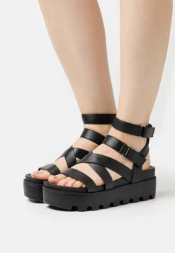KOI FOOTWEAR Crix Strappy- Sandalias Con Plataforma - Black