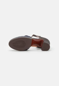 Chie Mihara Dajud - Zapatos De Plataforma - Navy -Outlet Havaianas Tienda 608dd26611244947814092a27ca529b6 scaled