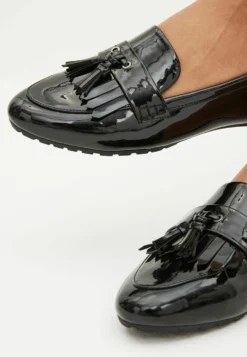 Next Forever Comfort Cleated Tassel Standard. - Mocasines - Black Patent