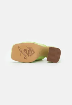 FREE PEOPLE Margo Mule - Sandalias - Green -Outlet Havaianas Tienda 684008790f824282afa7f596375c3e02 scaled