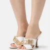MOSCHINO Sandalias - Bianco