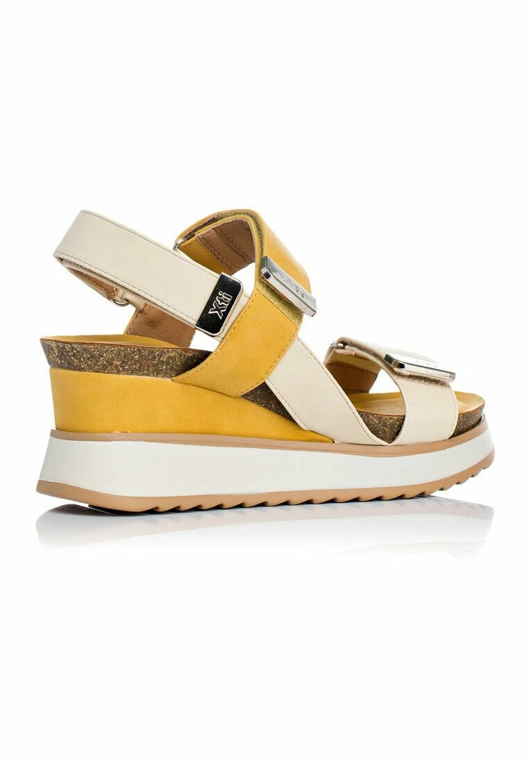 Xti Sandalias Con Plataforma - Mustard Yellow 3 Xti Sandalias Con Plataforma - Mustard Yellow - Imagen 3