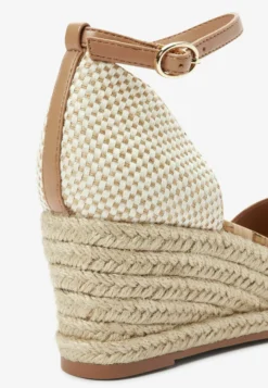 Next Cuñas - Sand Natural -Outlet Havaianas Tienda 6c1f1a14615a47c0aa745dd4f2e7e7a3 scaled