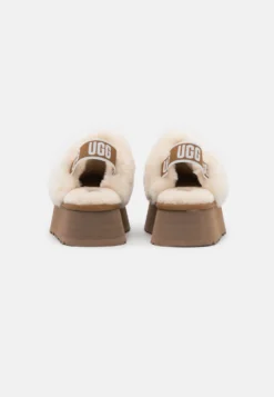 Ugg Funkette - Pantuflas - Chestnut -Outlet Havaianas Tienda 8558314d6725466c93610e1fcaf3c85e scaled