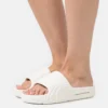 Adidas Originals Adilette- Chanclas De Baño - Off White/Core Black