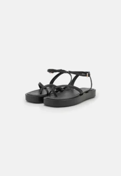 ONLY Shoes Onlmica - Sandalias - Black 8 ONLY Shoes Onlmica - Sandalias - Black -Outlet Havaianas Tienda 8e90d83e0d4f4b94b4350f70605c2a7d scaled