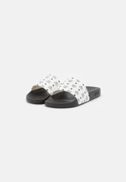 MCM Collection- Chanclas De Baño - Black 9 MCM Collection- Chanclas De Baño - Black -Outlet Havaianas Tienda 98a7a1b3157f4458b27f1ac38a14a9cd scaled