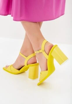 Sandalias De Tacón - Yellow 13 Sandalias De Tacón - Yellow -Outlet Havaianas Tienda 9f249b2069d44120881d360ae9b704d4