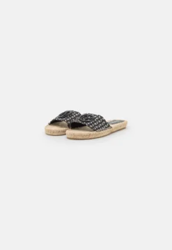 Pepe Jeans Siva Jacquard - Sandalias Planas - Black 8 Pepe Jeans Siva Jacquard - Sandalias Planas - Black -Outlet Havaianas Tienda 9fb2b0f111f443f4a18efd9f0c728d4f scaled