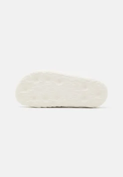 Adidas Originals Adilette- Chanclas De Baño - Off White/Core Black -Outlet Havaianas Tienda dc5e233448ac49688c1fe74b6991452a scaled