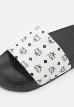 MCM Collection- Chanclas De Baño - Black 13 MCM Collection- Chanclas De Baño - Black -Outlet Havaianas Tienda df152ed50ea74a5c9010d46b4e3b2250 scaled