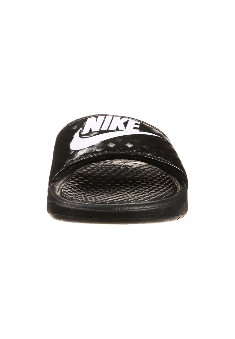 Nike Sportswear Benassi- Sandalias Planas - Black/White 3 Nike Sportswear Benassi- Sandalias Planas - Black/White - Imagen 3