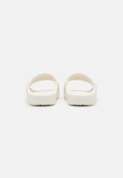 Adidas Originals Adilette- Chanclas De Baño - Off White/Core Black 9 Adidas Originals Adilette- Chanclas De Baño - Off White/Core Black -Outlet Havaianas Tienda f355175273ba431c8057b702f4dcb0c9