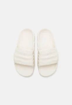 Adidas Originals Adilette- Chanclas De Baño - Off White/Core Black -Outlet Havaianas Tienda f91f8c7c58a44aeeaa30f52ad88adb8f scaled