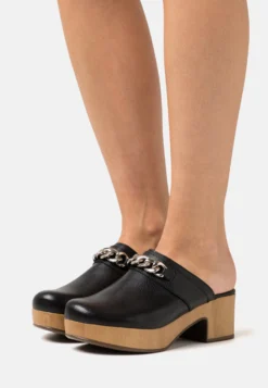 Wonders Zuecos - Black